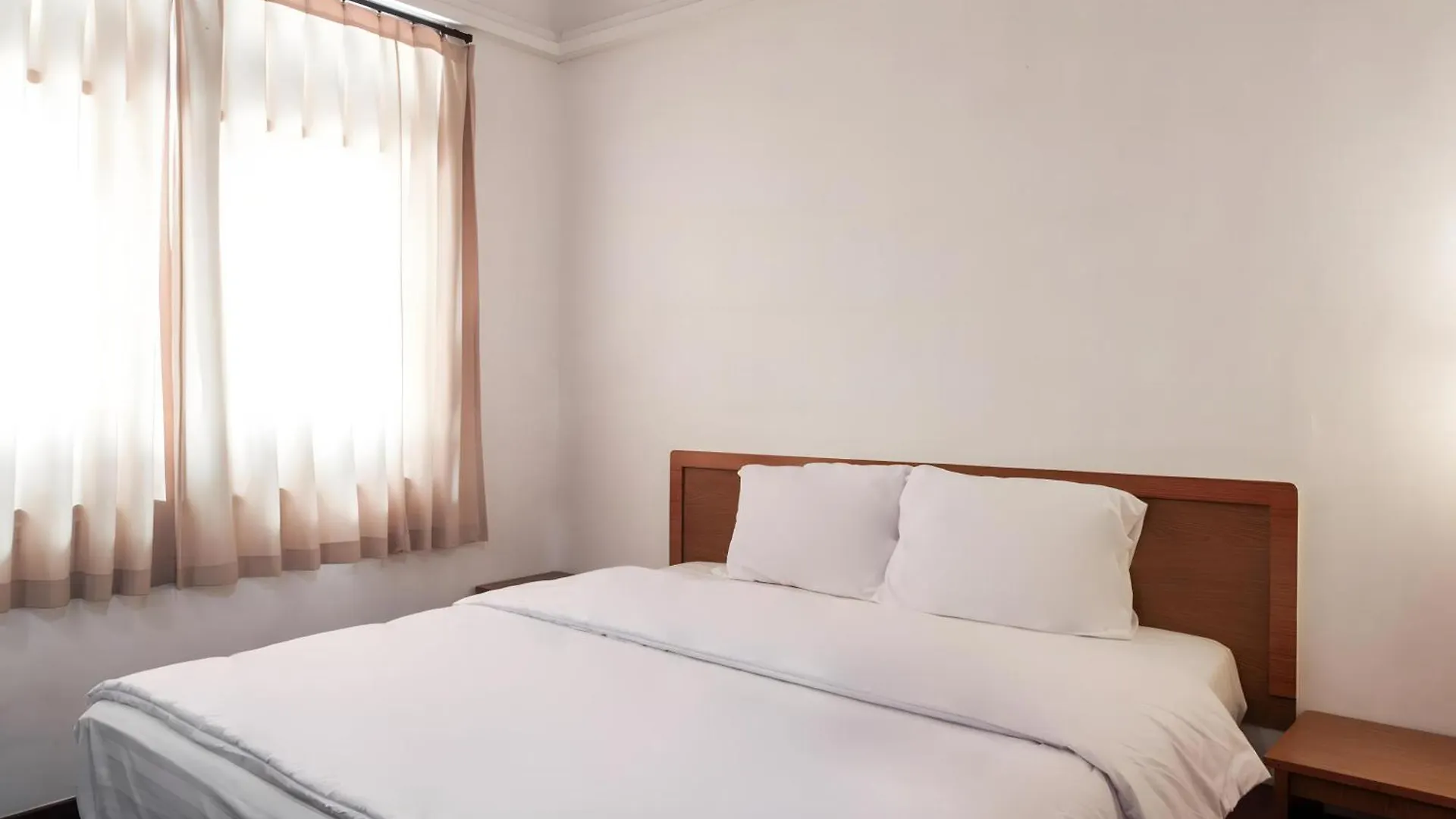 Capital O 93809 Wida Hotel Legian 2*,