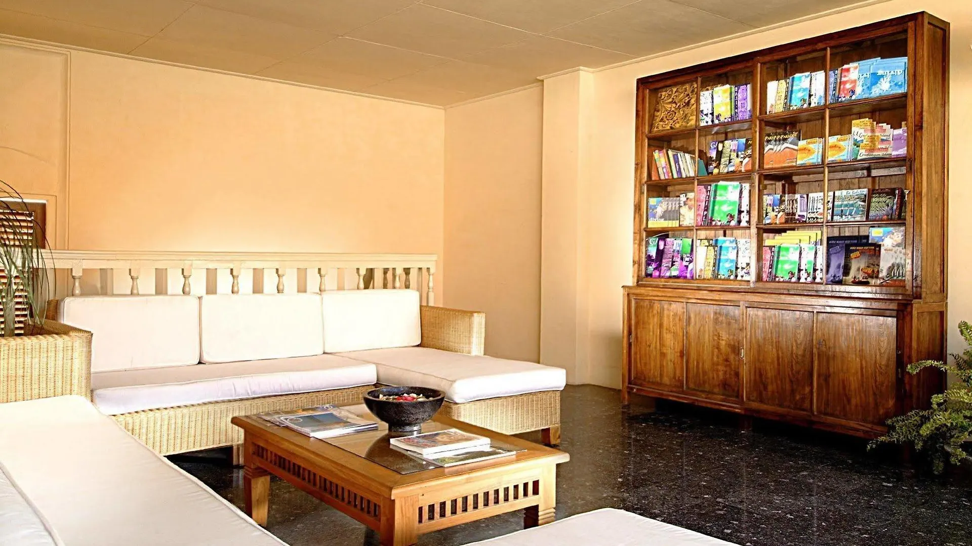 Capital O 93809 Wida Hotel Legian Indonésia